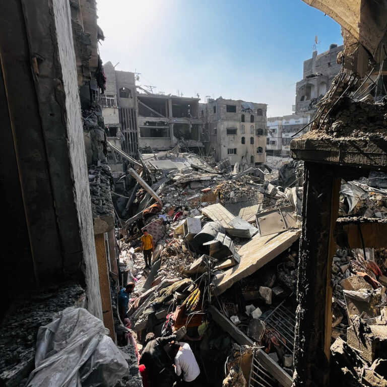 Live Updates: Dozens Killed in Israeli Strike in Northern Gaza, Palestinian Officials Say